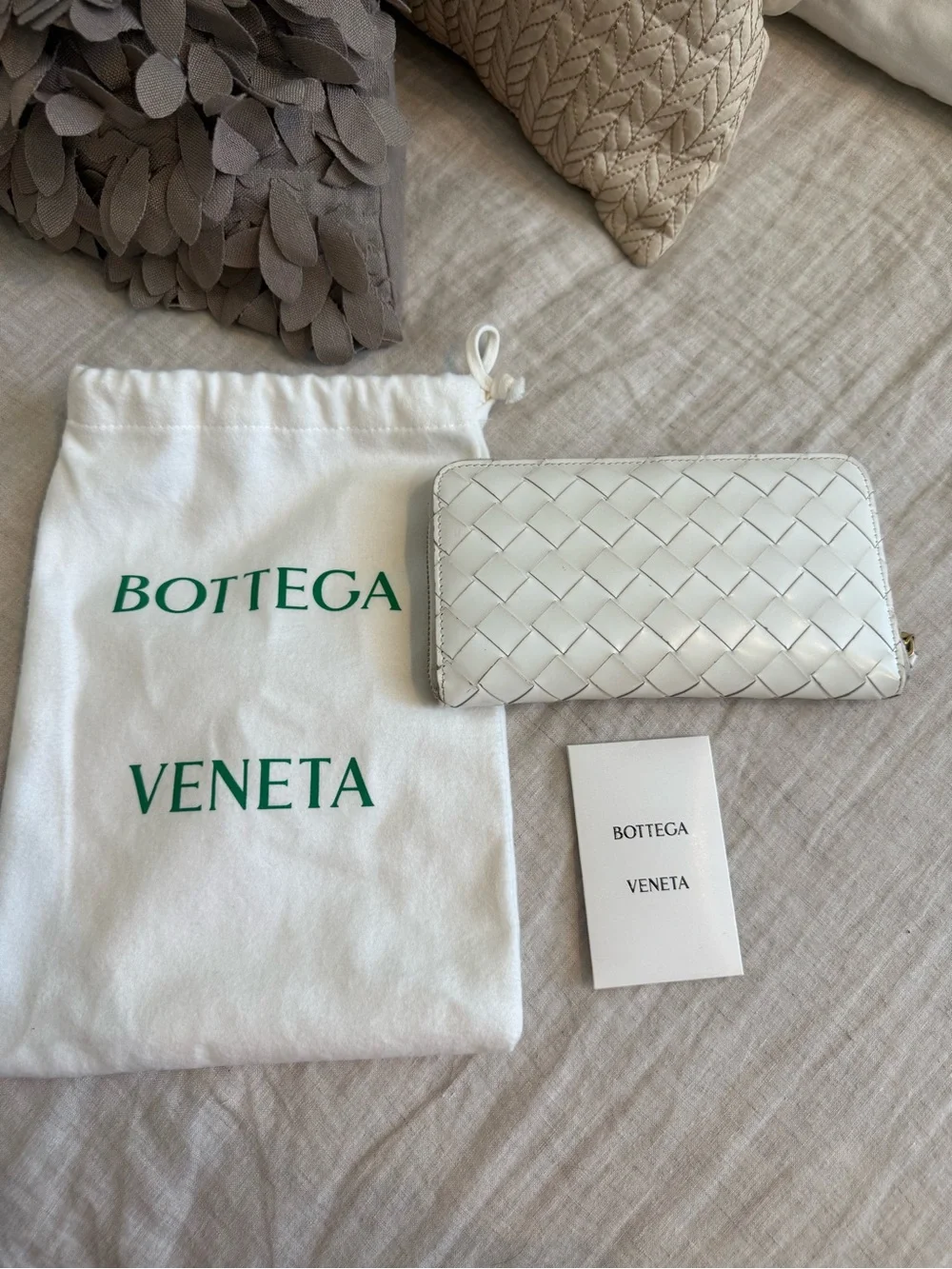Bottega Veneta White  Zip Wallet